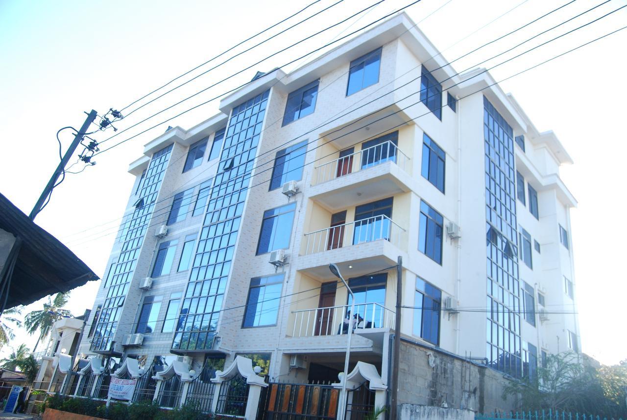 Best Point Hotel Daressalam Exterior foto